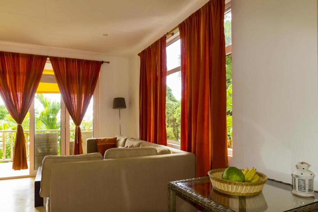 La Batie Selfcatering Apartment Beau Vallon  Exterior foto