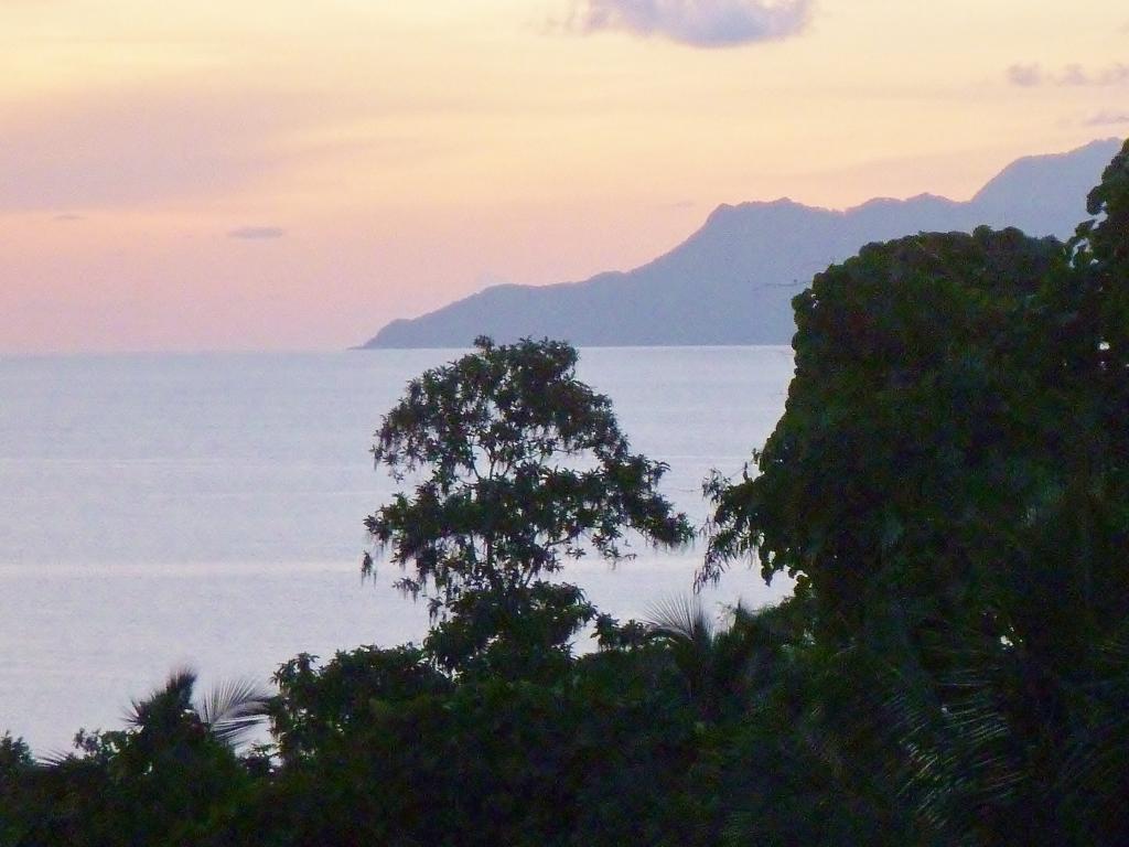 La Batie Selfcatering Apartment Beau Vallon  Exterior foto
